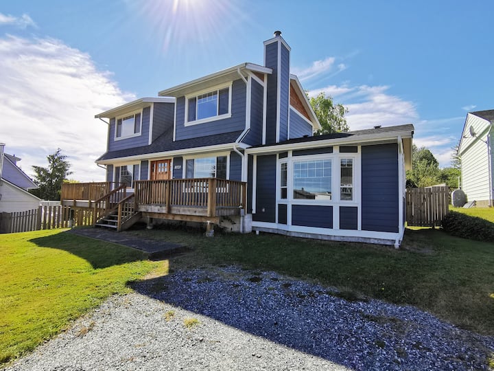 Ocean View Character Home - Port Hardy
