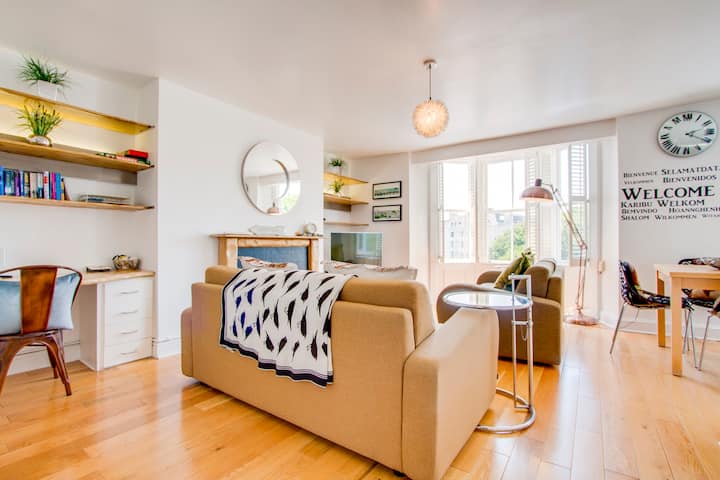 2nd Floor—great Views! / Free Designated Parking - Brighton and Hove