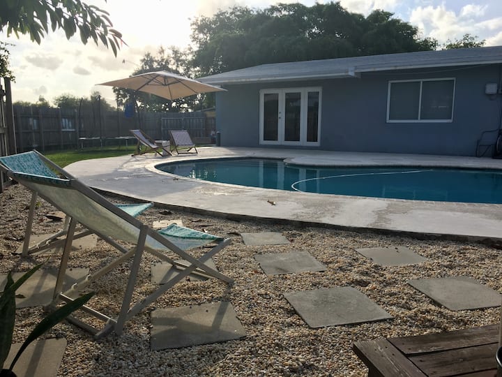 Charming House With Private Pool & Large Patio - Florida International University, Miami