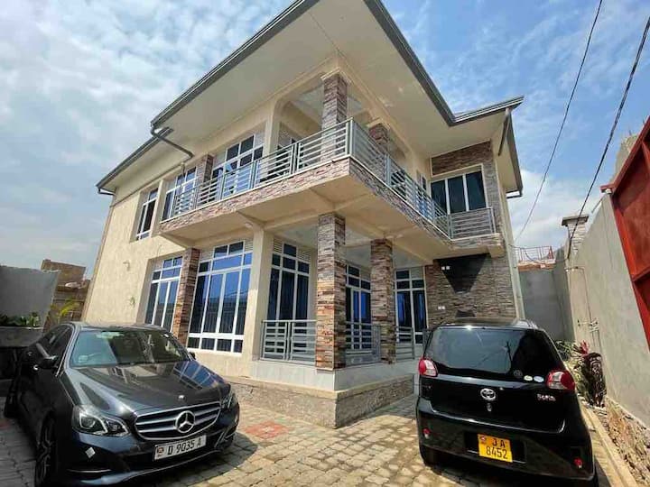 This  House Is Located In One Of The Best Area - Bujumbura