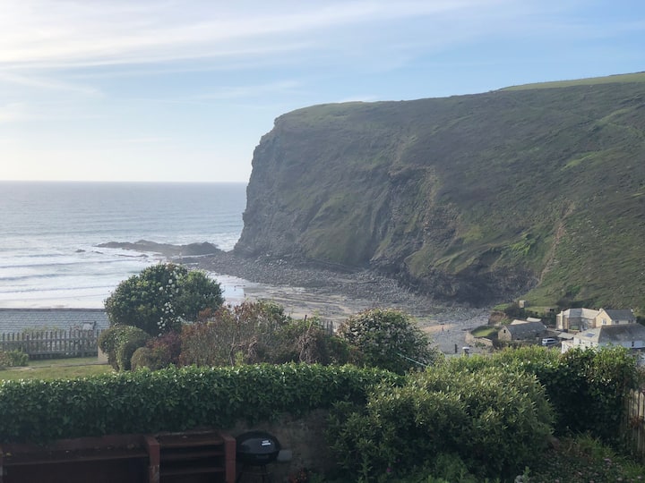 Fab House, 250 Yards From The Beach And Sea Views - Crackington Haven