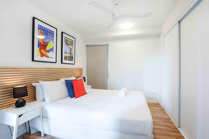 Deluxe 2 Bedrooms Apartment - Lowest Nightly Rate Guaranteed - Gold Coast