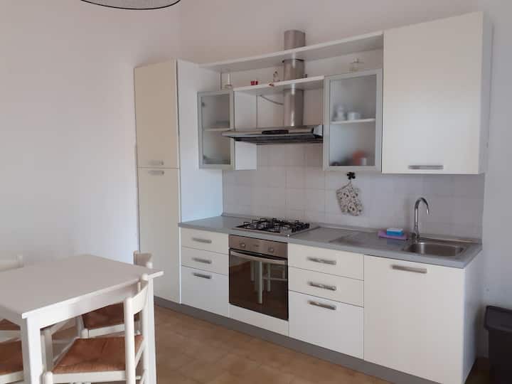 Appartamento In Villetta - Badesi