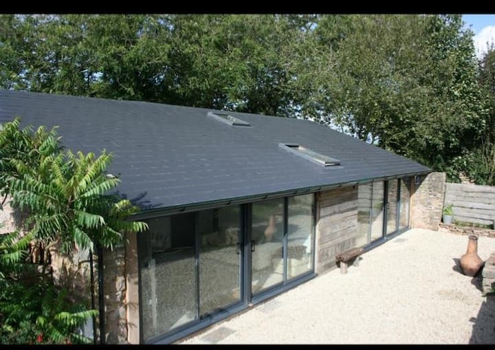 Converted 2 Bedroom Stylish  Stable Block, Self Catering Holiday Home In The Forest Of Dean - Symonds Yat