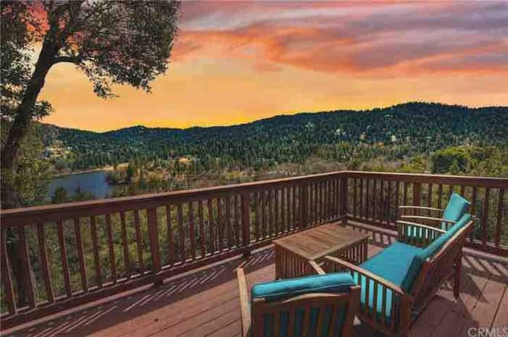 Gorgeous Mountain 4br With Stunning Lake Views - Crestline, CA