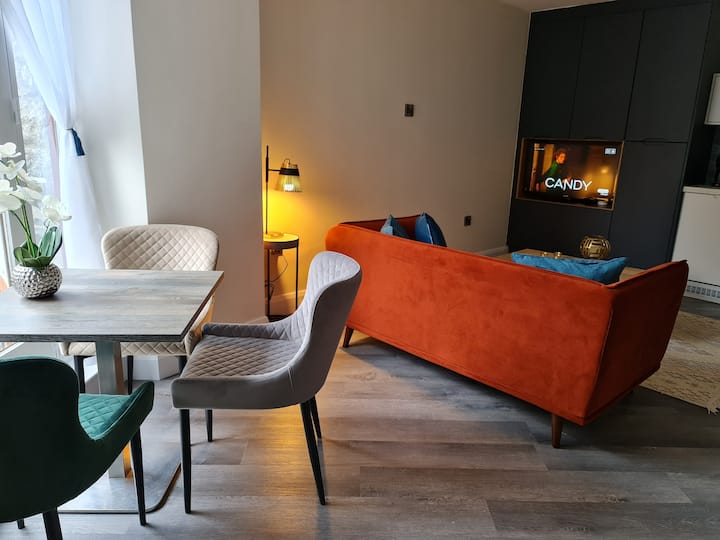 The Jewel Of The Latin Quarter
Premier Location - Galway