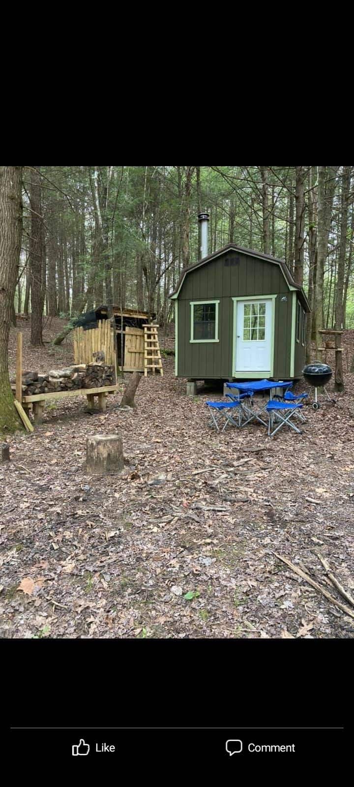Cabin In The Woods - Rugby, TN