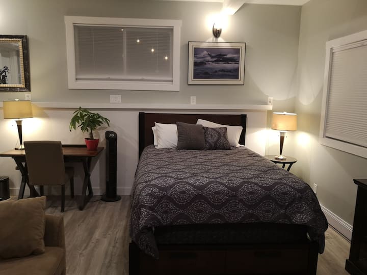 Cozy Private Suite Close To Wineries Hiking Trails - Kelowna