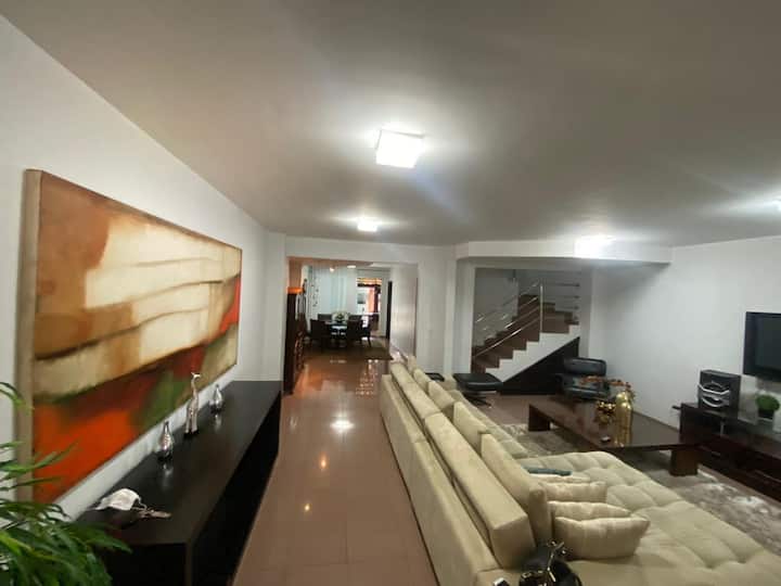 Casa Luxuosa Próximo Parque Vaca Brava 3 Suites - Goiânia