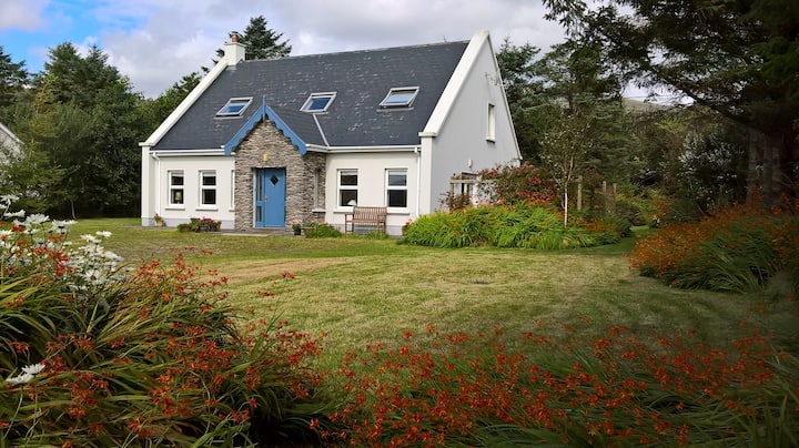 Spacious, Relaxing 4 Bedroom Holiday Home Dingle - Dingle