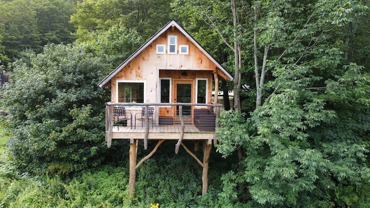 Gorgeous Treehouse! Surrounded By Protected Lands! - Camel's Hump State Park, Duxbury