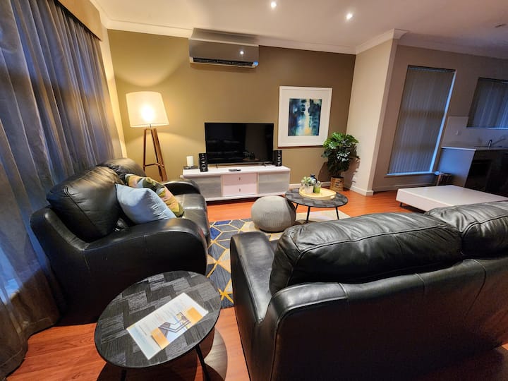 Spacious 2br Unit In Ethelton With Private Yard U2 - Port Adelaide