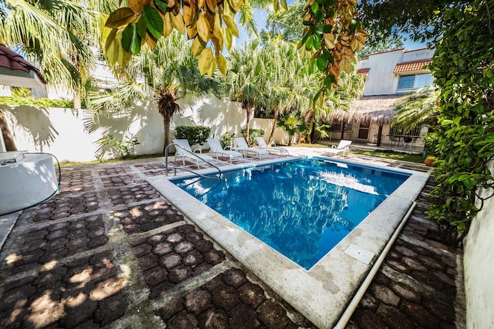Cozy 2br  Home Downtown Cozumel With Shared Pool! - Cozumel
