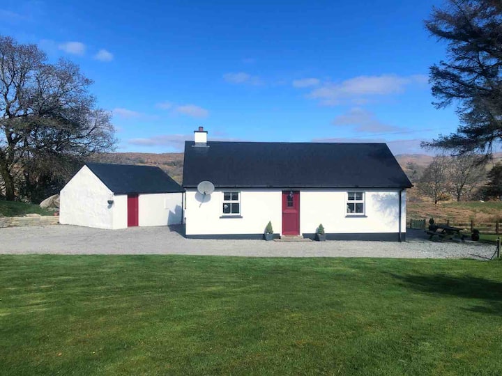 Kitty's Cottage In Lovely Donegal - County Donegal, Ireland