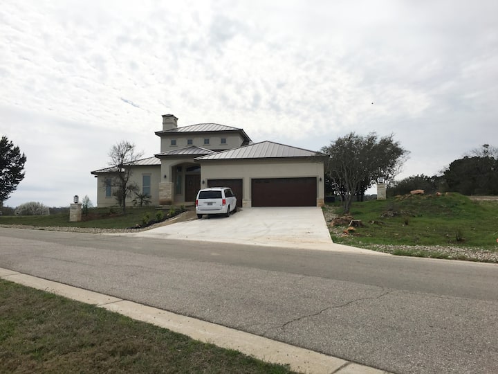 Luxury  In  Spacious Home With Tesla Fast Charger - Horseshoe Bay, TX