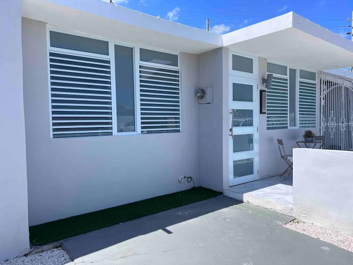 House With Ac! Next To Plaza Caribe Mall- *Wifi* - Ponce