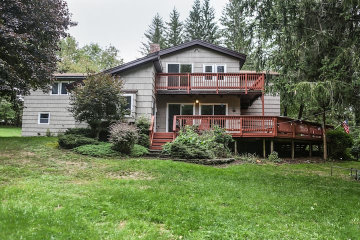 Country Escape! 5 Bed/5 Bath,pond,game Rm,fire Pit - Fleischmanns, NY