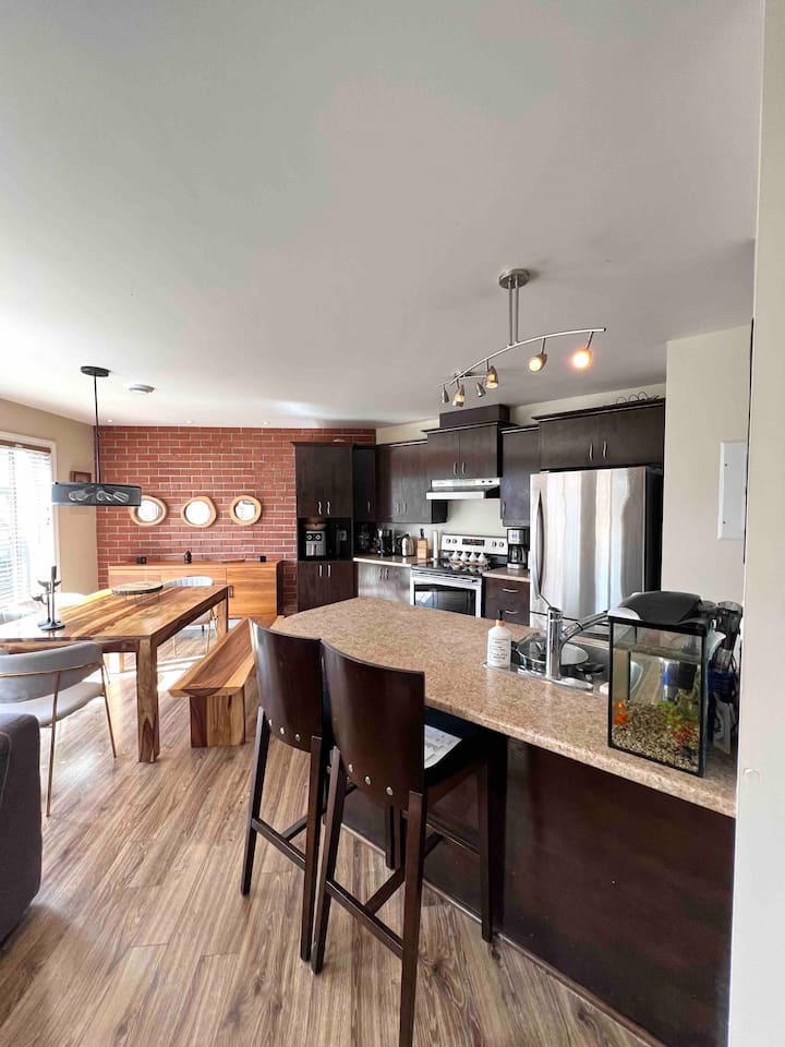 Gorgeous 2 Floor Condo In Brossard Section L - 롱괴이