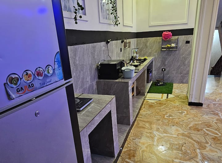 Private Room &  Breakfasts, Wifi,  Generator - Addis Ababa