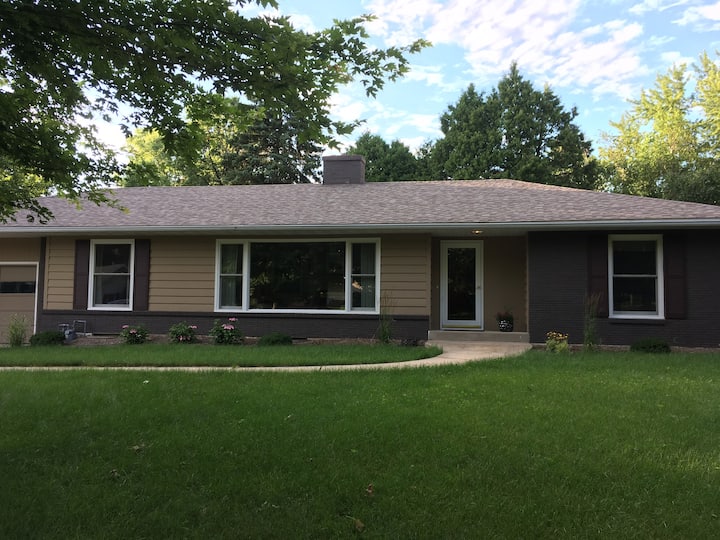 Private Room And Bath In Lakeside Neighborhood Br4 - Middleton, WI