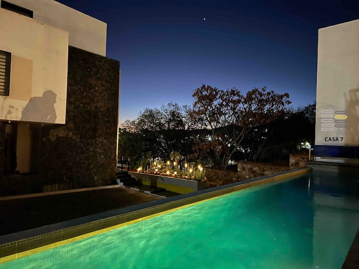 ➽Luxury House Dt, Pool﹌ + Solar Energy + Parking - Guanajuato