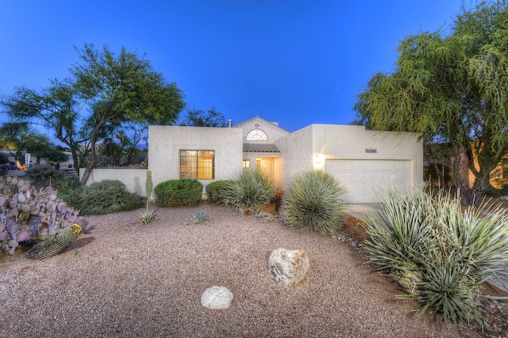 Golf Course Living In The Heart Of Oro Valley With Catalina Mountain Views - Oro Valley, AZ
