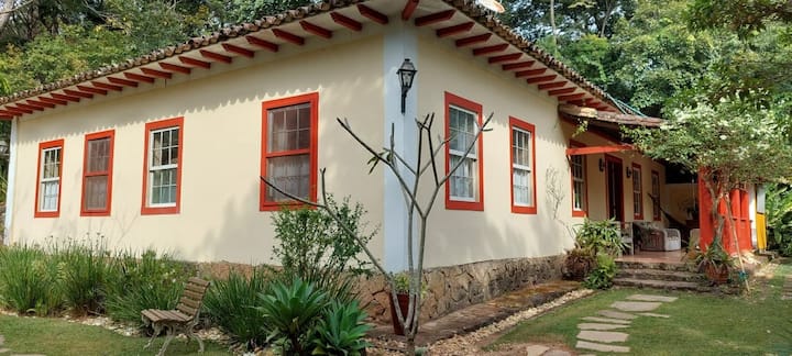 Casa Amarela: The Yellow House  In The Garden - Tiradentes