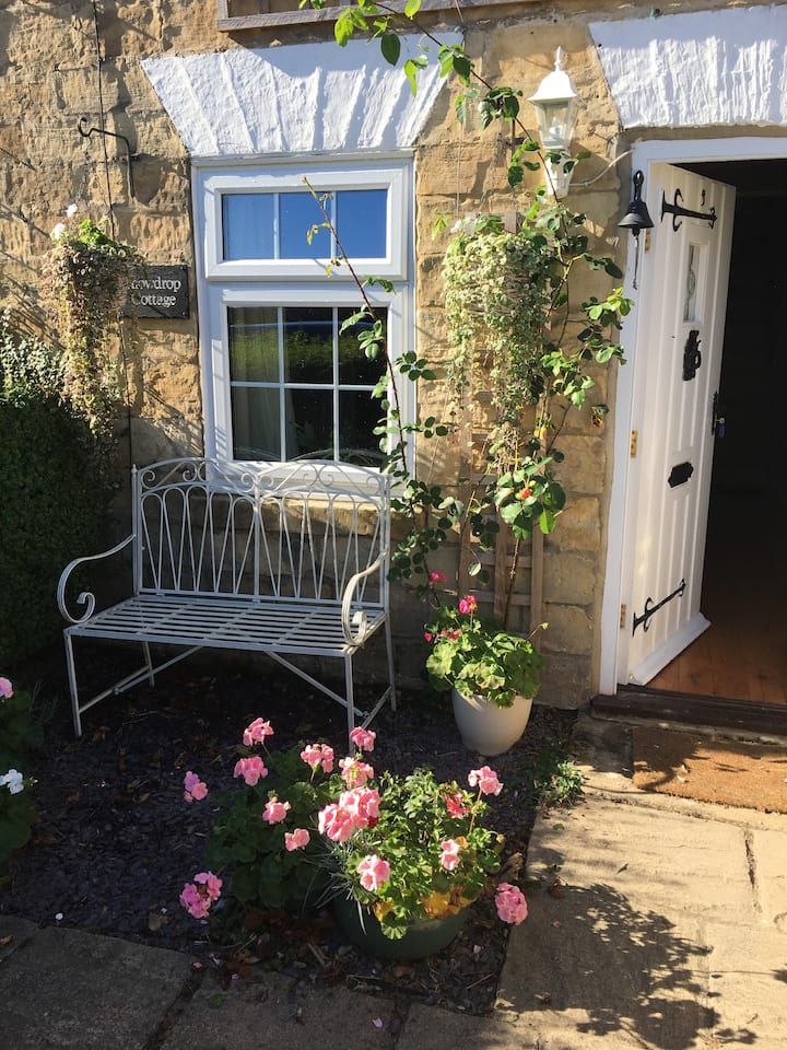 Snowdrop Cottage, Wetherby. - Wetherby