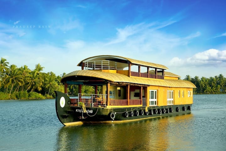 Paithal Valley House Boat. Luxury Cruise In Kawai. - Nileshwar