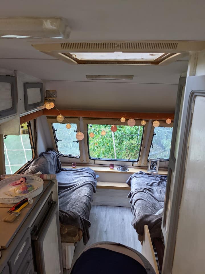 Betsy Caravan And Tent Plot - Balaton