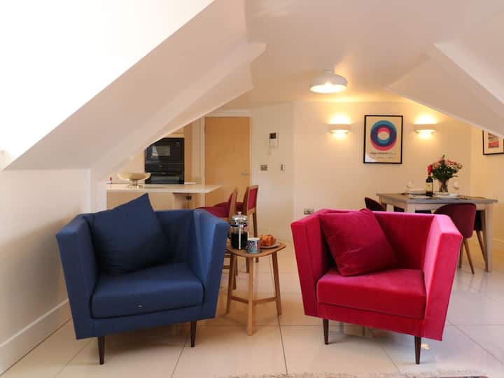 Perfect Couple's Retreat In The Heart Of Old Town - Poole