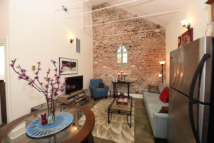 Charming Treme Cottage 3 Blocks From French Quarter - New Orleans, LA