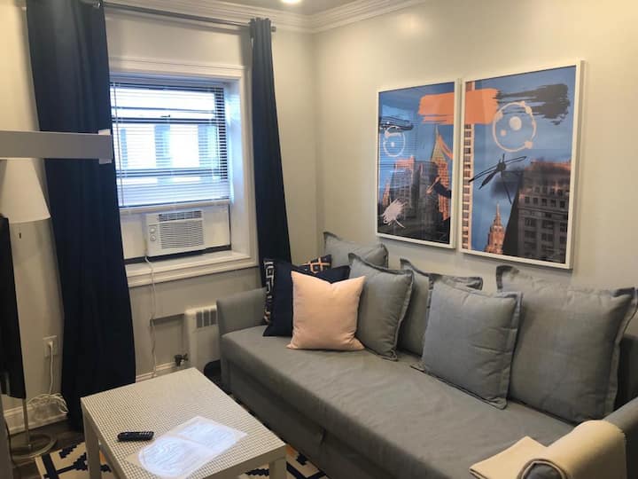 1703 2h · Splendorous 2bed Apt/20 Min To Nyc-parking Avail - Fort Lee, NJ
