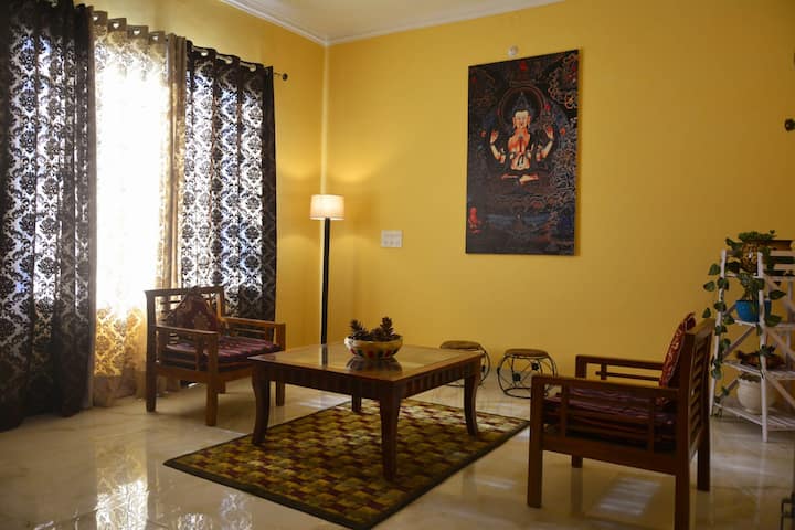 Anandam Villa,
 Sri Sathya Sai House - ダラムシャーラー