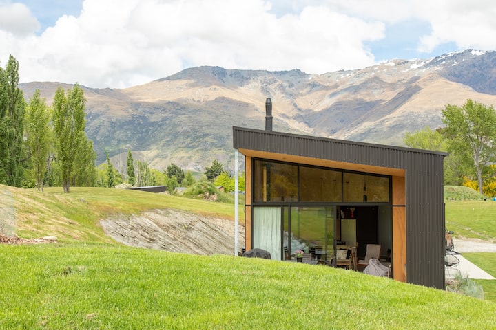Architectural Home At Arrow - Arrowtown