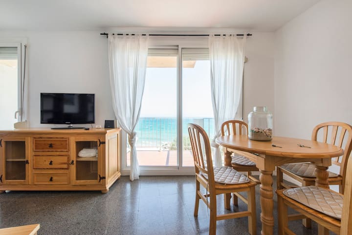 Fantastico  Apartamento En La Playa Barcelona - Premiá de Mar