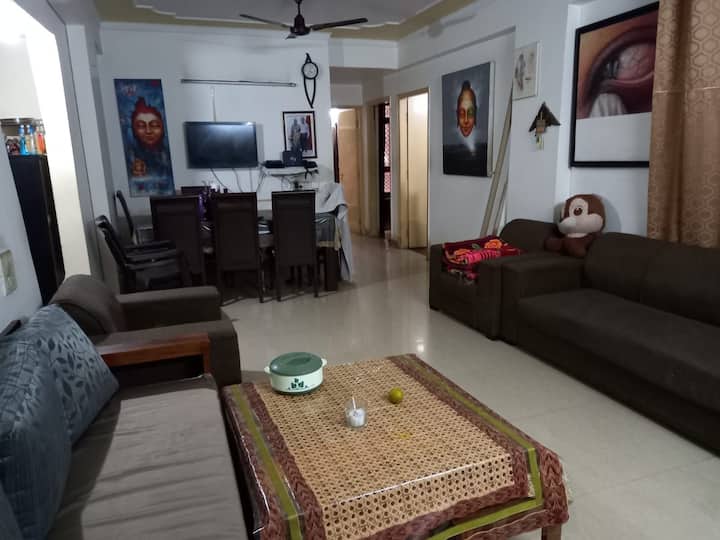 Villa Available For Fun And Love, Greatplace - Ghaziabad