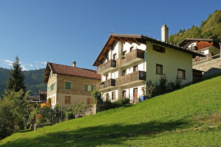 Homeholliday Casa Alpina - Agordo