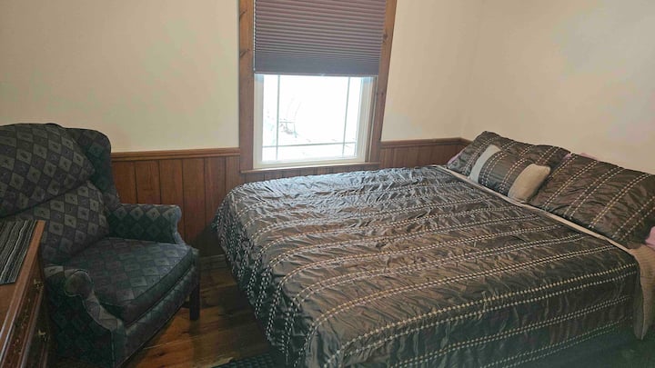 A Block From Ku! Nook Room W/parking! Ripple House - Lawrence, KS