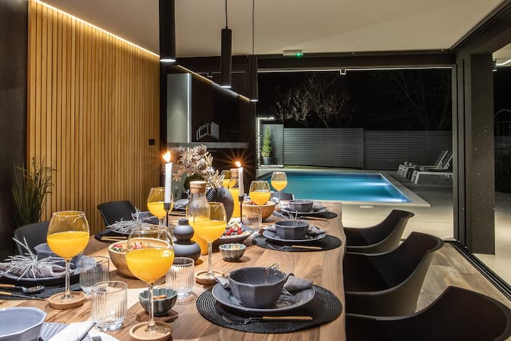 Luxury Relax House "Joja" With A Heated Pool - Sinj