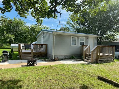 Vacation rentals & Airbnbs in Granby, MO cozycozy