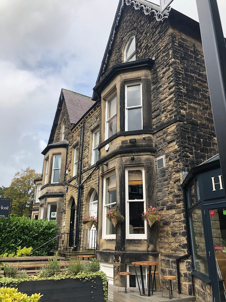 Centrally Located Victorian Town House Apartment. - Ilkley