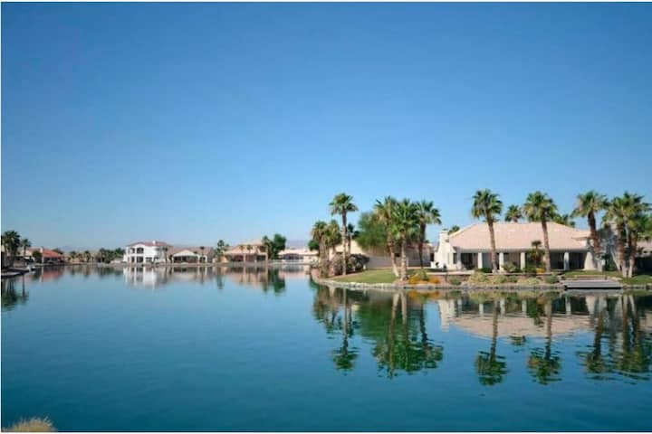 Gorgeous 5-star Home On The Lake,  Heroes Retreat! - Fort Mohave, AZ
