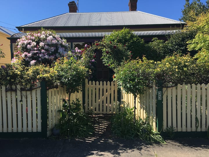 "Jacaranda Cottage" Victorian House In Prime Position. Free Wifi And Linen. - Colac