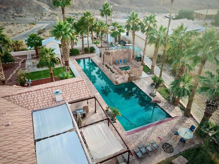 Marble Canyon Oasis, 75-foot Pool & Large Hot Tub - Avi Resort & Casino