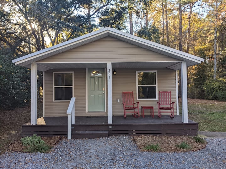 Small, Clean Home: No Smokers, No Animals - Summerville