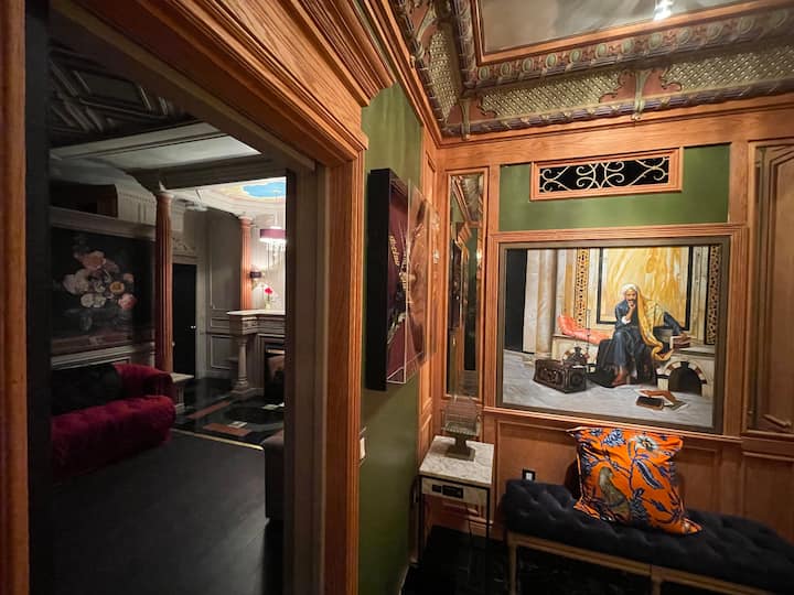 Luxury: Maison De Pointe Brise Retraite - Pittsburgh, PA