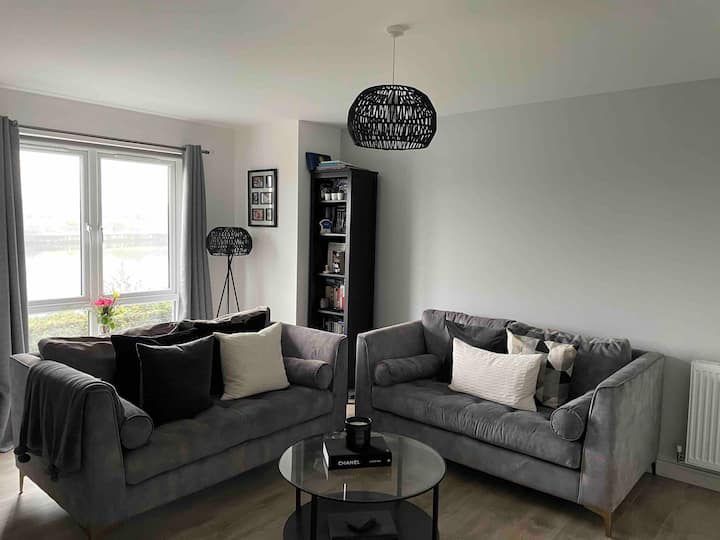 Modern 2 Bed Apartment-perfect Location For Cop26 - Paisley