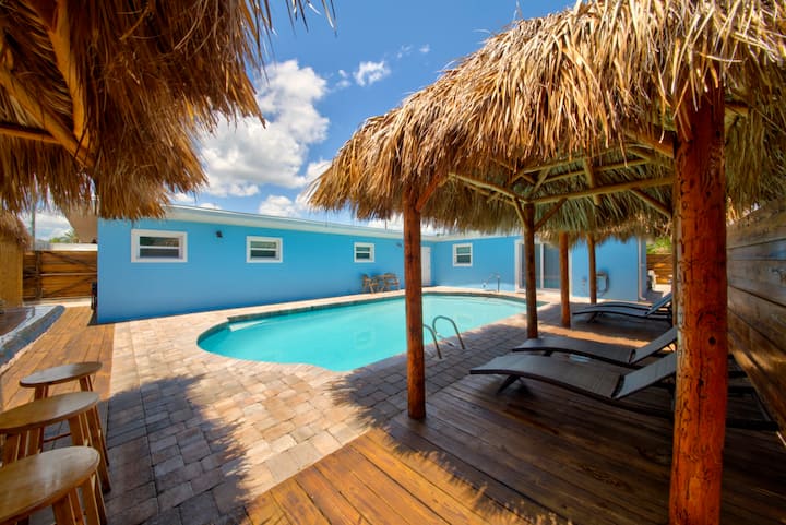 Private Heated Pool Tiki Backyard Beach House - Jetty Park, Port Canaveral