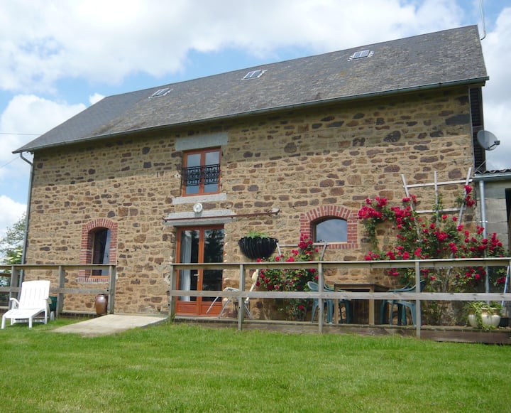 Bed And Breakfast With Wheelchair Access - Saint-Hilaire-du-Harcouët